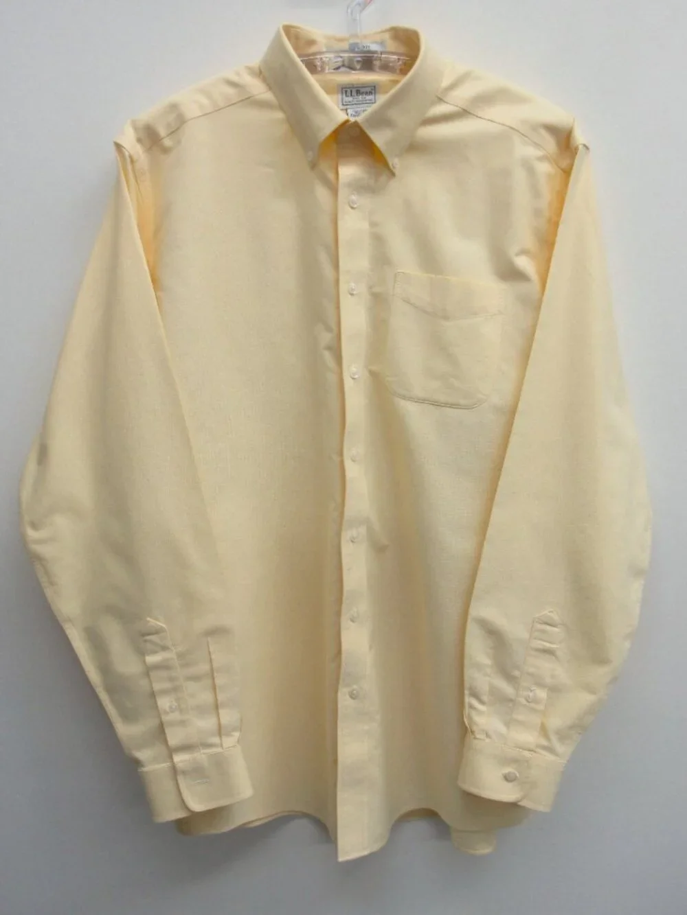 LL BEAN BUTTON DOWN SHIRT MEN'S L LARGE 16 1/2-37 LIGHT PALE YELLOW LONG SLEEVE